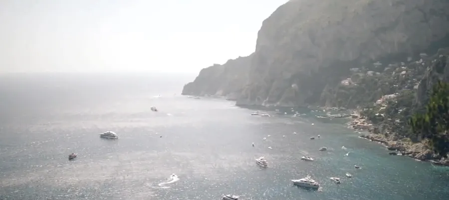 Frame 7 from the video: the Campania coast seen from the boat